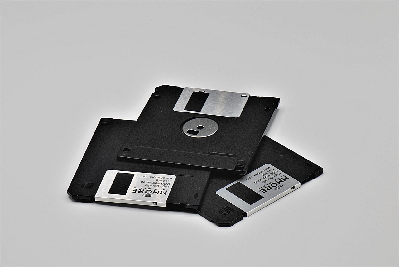 diskettes, floppy disks, pc accessories-7484464.jpg